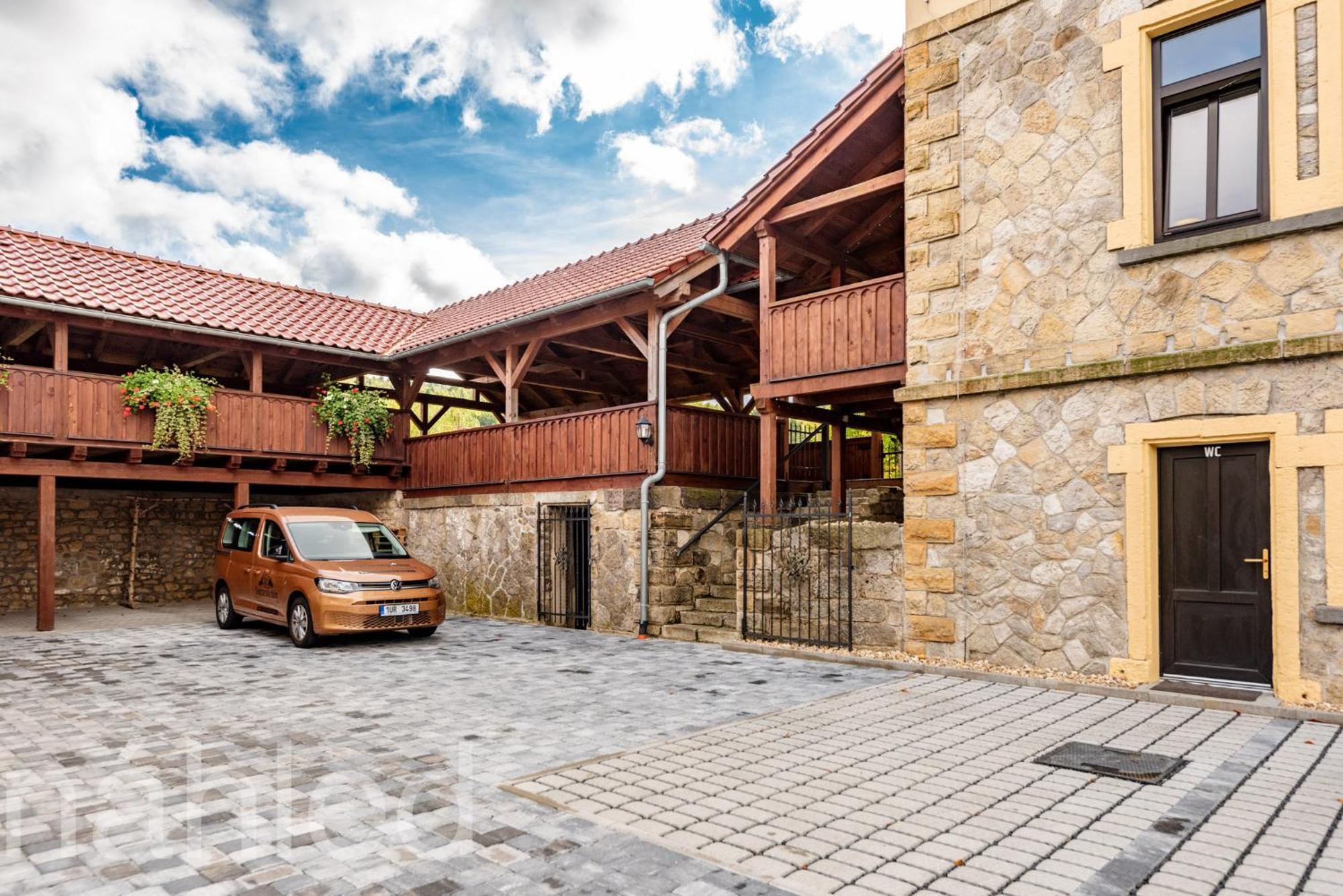Hotel Svycarsky Dum Sneznik Esterno foto